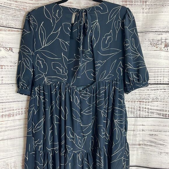 En Saison Dress Womens Size Small tiered floral puff-sleeve open back midi - Picture 5 of 11
